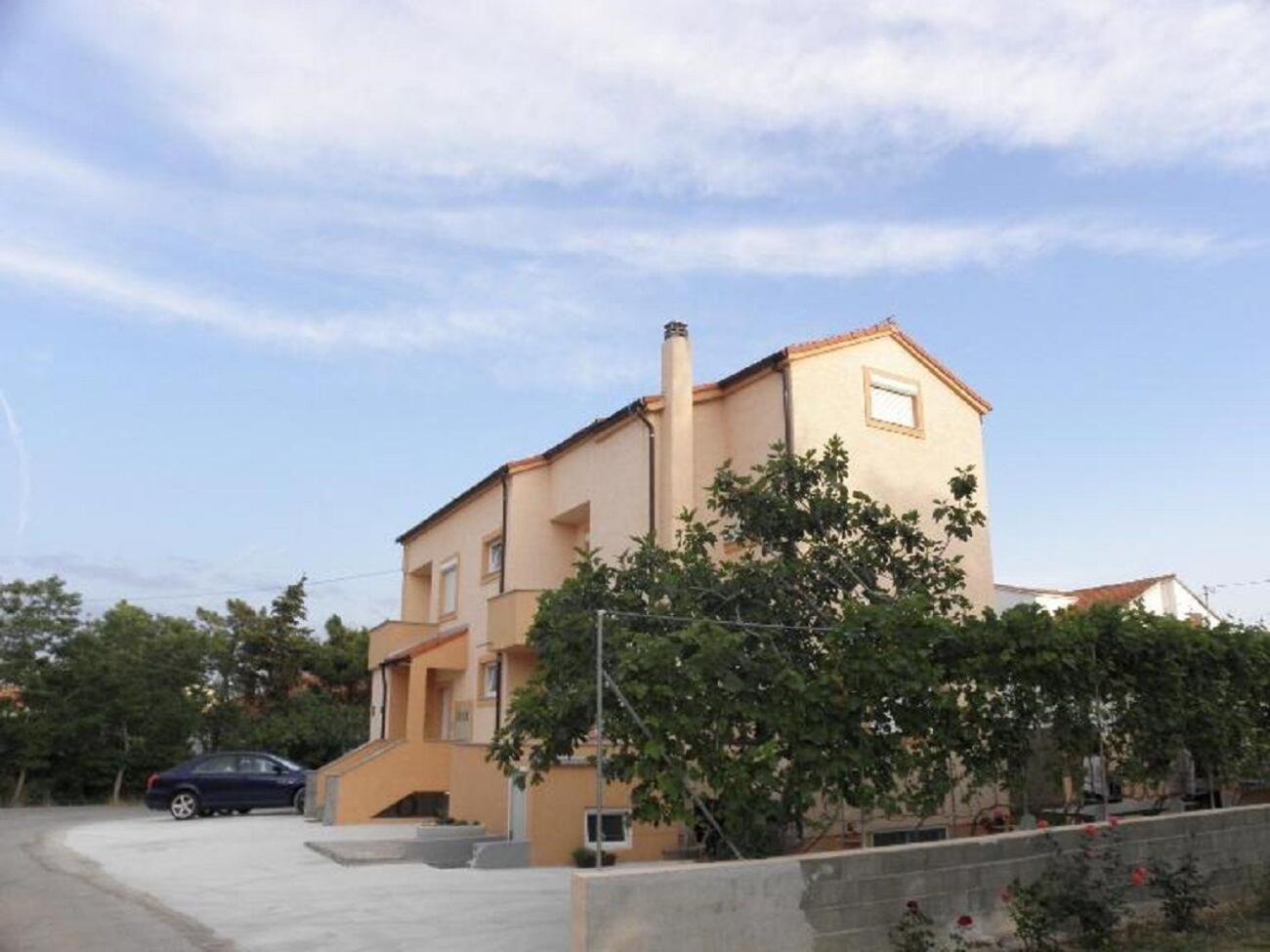 Apartments Ivan Nin Exterior photo